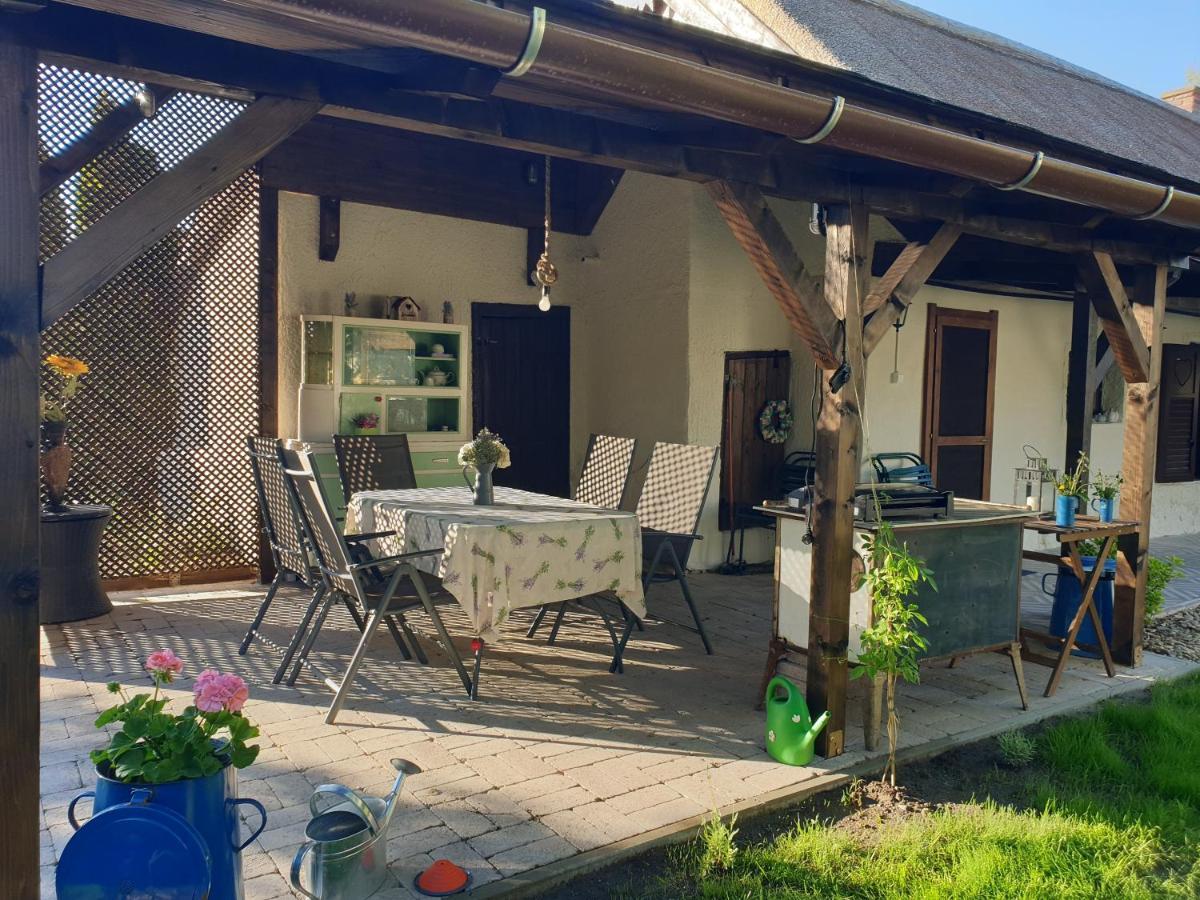 Lovely Cottage Home Velence Luaran gambar